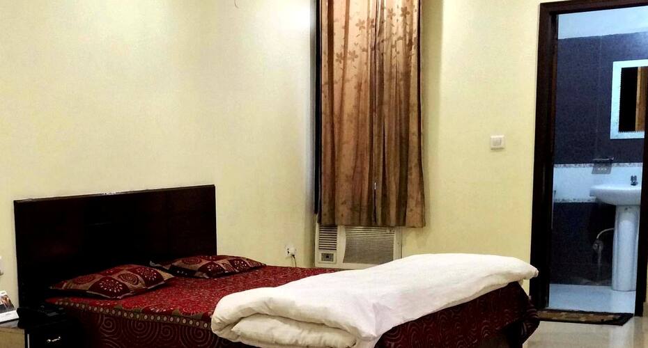 Hotel Santosh, Pilibhit 5